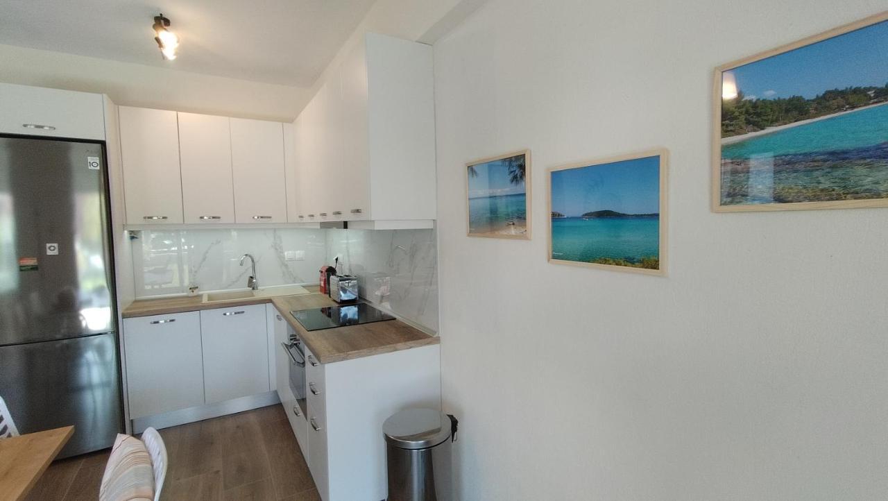 To Helidoni Apartment & Gardens 니키티 외부 사진
